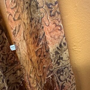 Elegant Brown Patterned Scarf (silk)